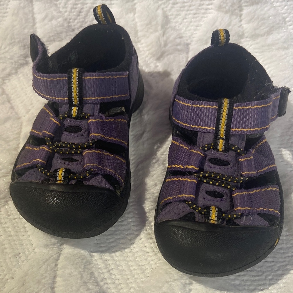 Keen Kids Purple and Black Adventure Sandals